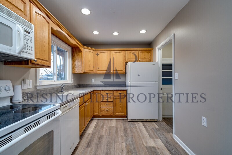 555 Lohnes Dr, Fairborn, OH 45324 House Rental in Fairborn, OH