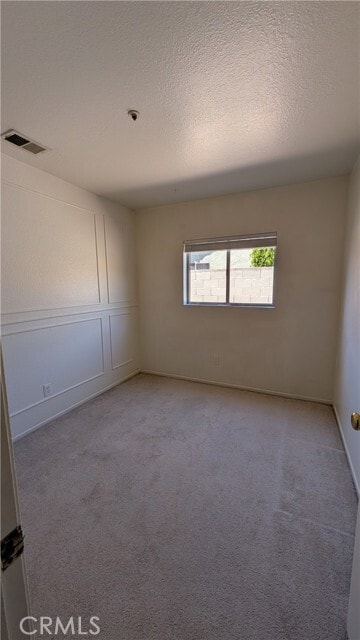 Foto del edificio - 9455 Fremontia Ave