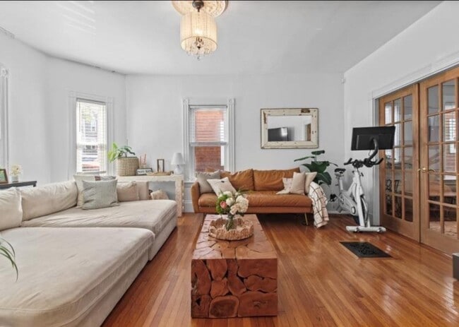 Foto del edificio - 36 Msgr Patrick J Lydon Way