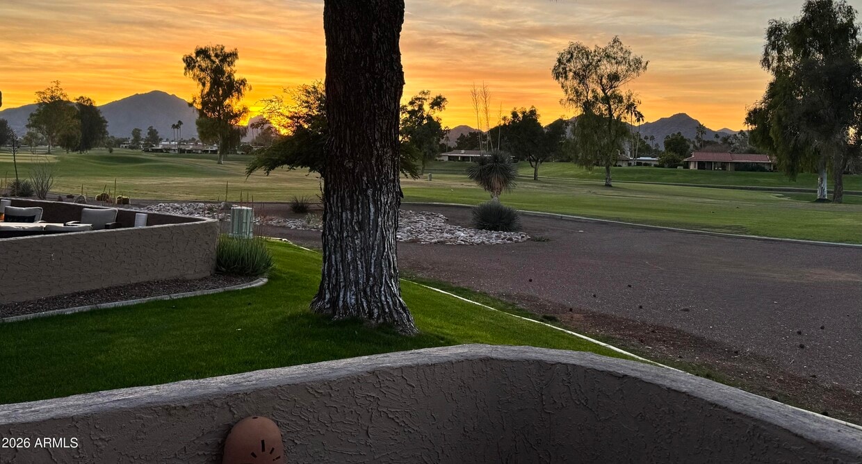 Building Photo - 7428 N Vía Camello Del Norte