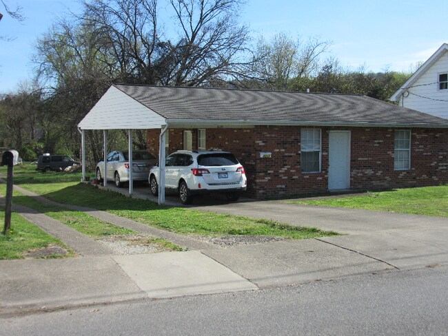 Foto del edificio - 4237 Auburn Rd