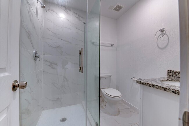 Building Photo - 6309 Sandra St