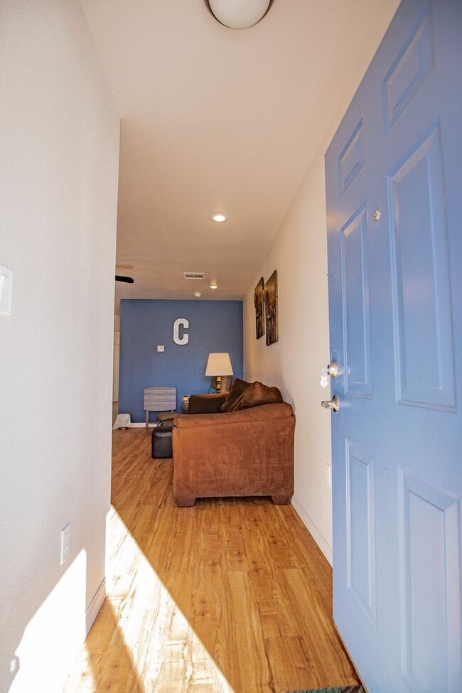 Foto del edificio - 800 Sherwood Dr