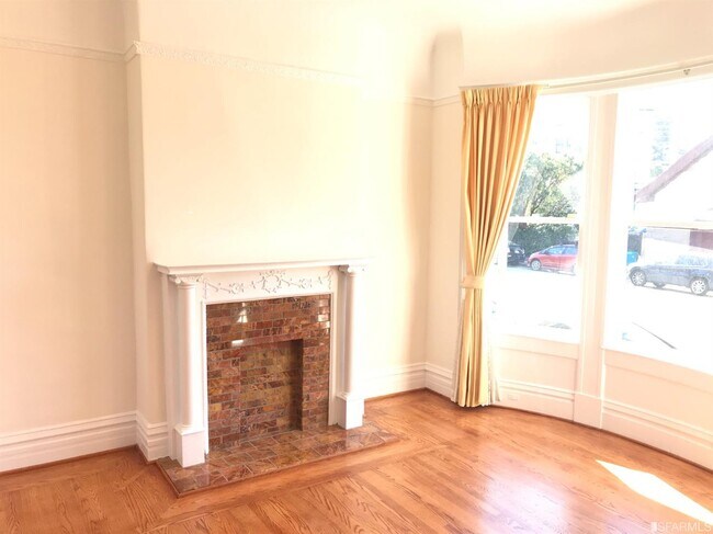 Building Photo - 816 Stanyan St