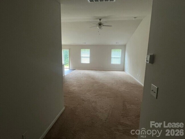 Foto del edificio - 1165 Winding Creek Rd