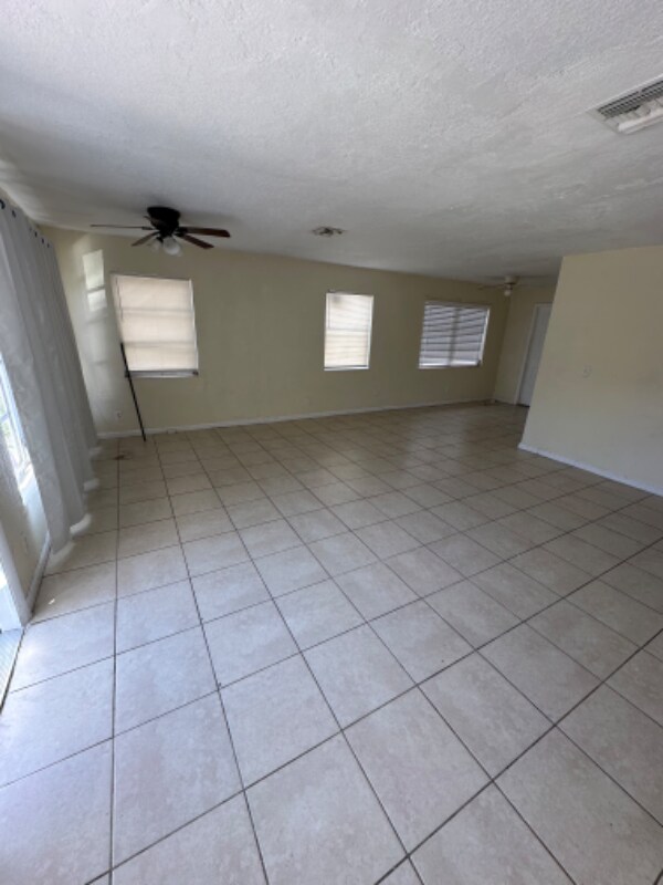 Foto del edificio - 821 9th St