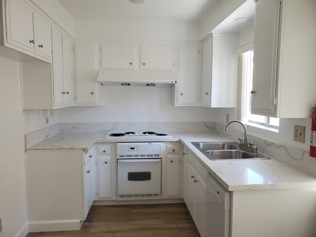 Foto del edificio - 432 N Monterey St