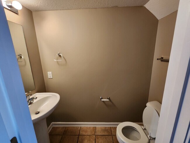 Building Photo - 5E BLACK JACK WAY