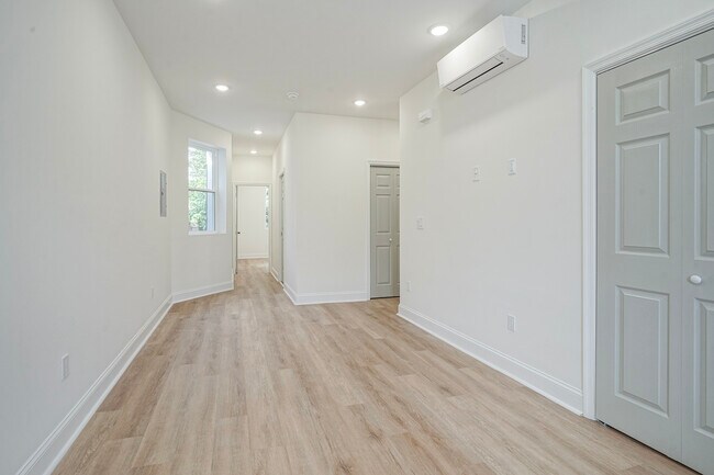 Foto del edificio - 1934 S 23rd St