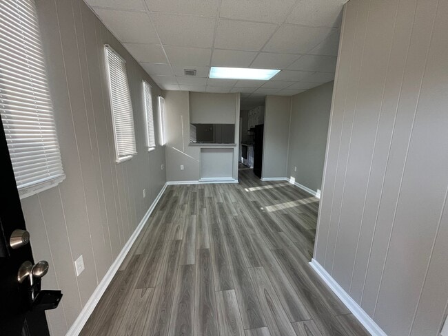 Building Photo - 142 Goshen Rd