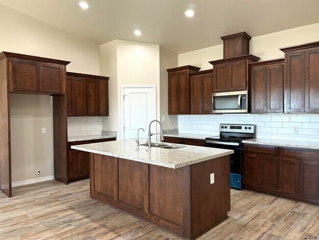 Foto del edificio - 12623 E 50th Ln