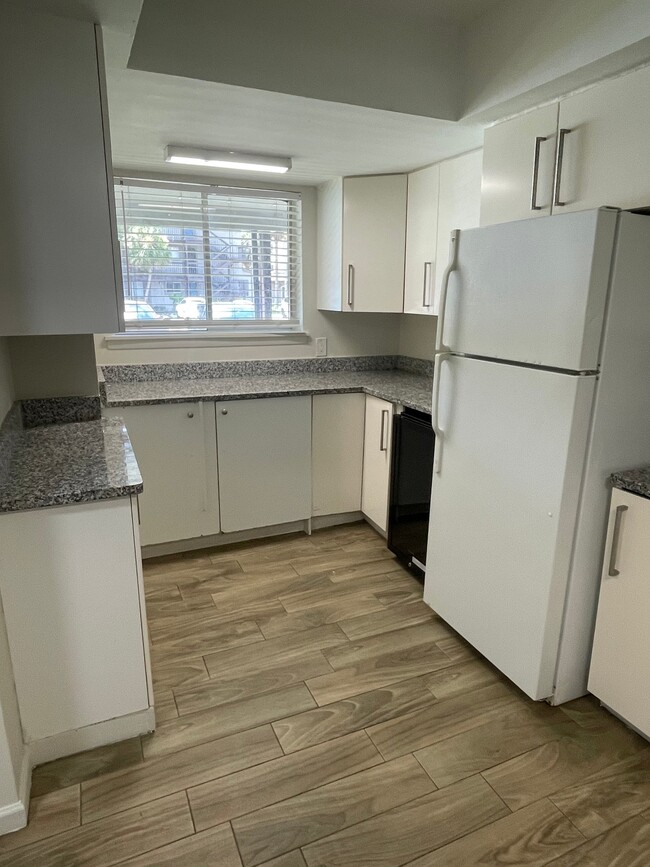 Photo - 6308 Newtown Cir Apartment