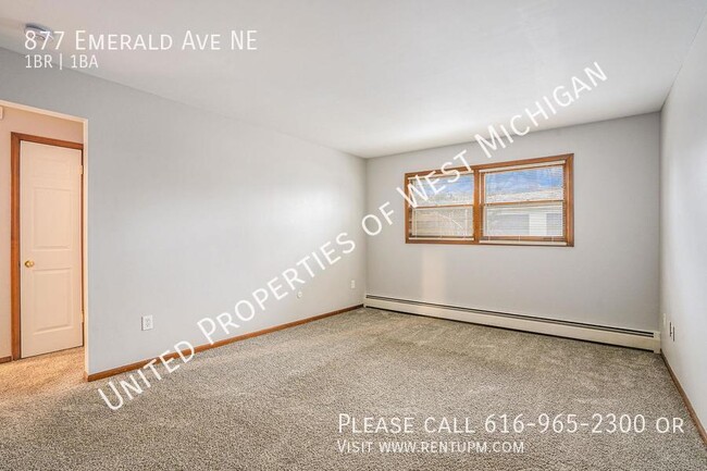 Building Photo - Available Now | 1 Bed 1 Bath Apartment in ...