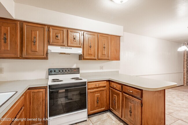 Building Photo - 6115 Belpree Rd