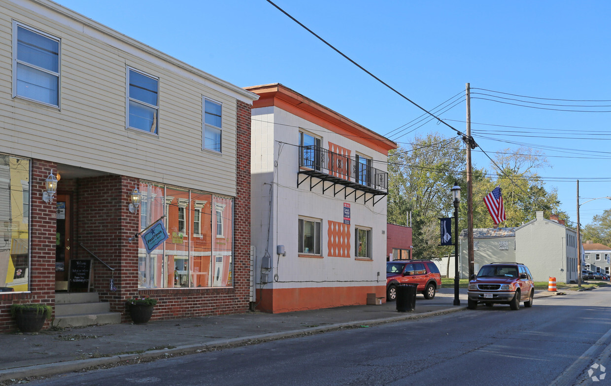 Building Photo - 223 Front St