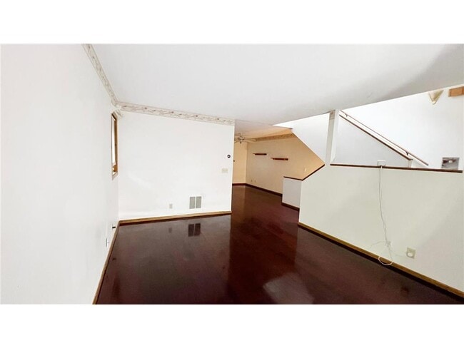 Foto del edificio - 2104 E 22nd St