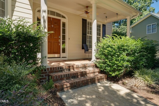 Foto del edificio - 117 Buckhurst Dr