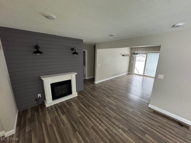 Foto del edificio - 7500 Lakeshore Blvd