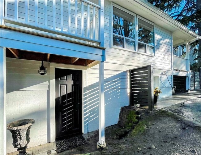 1Bd/1Ba Kirkland Duplex - 1Bd/1Ba Kirkland Duplex House