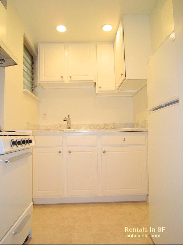 Building Photo - 1053 Bush St