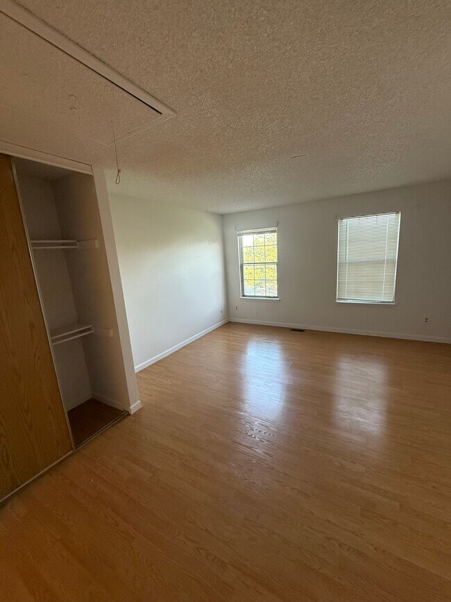 Building Photo - 14436 E Hawaii Cir