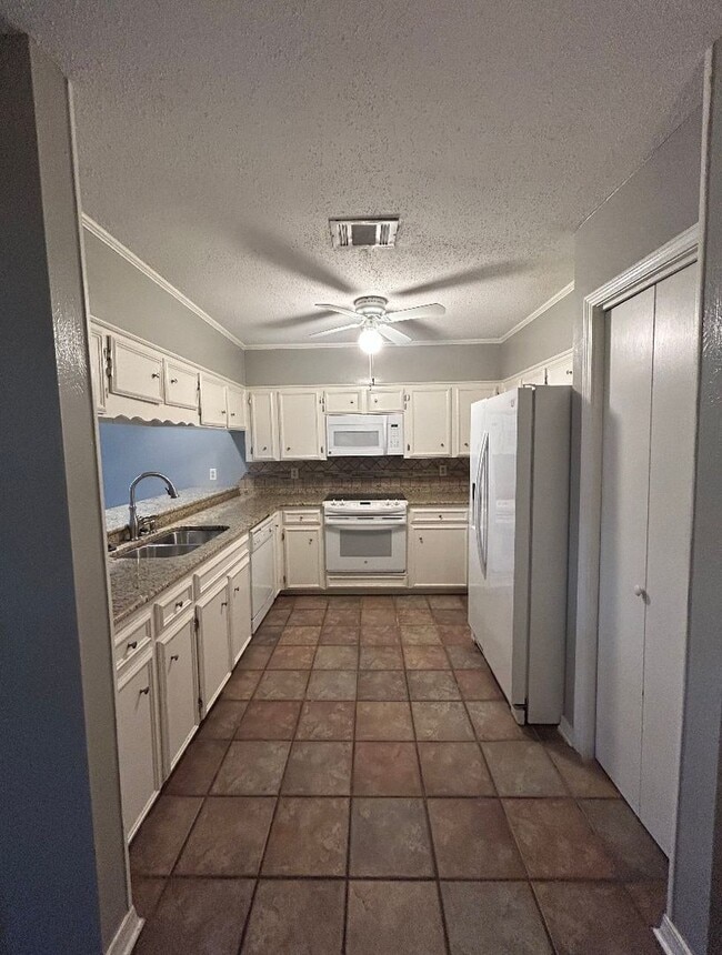 Building Photo - Rental Property