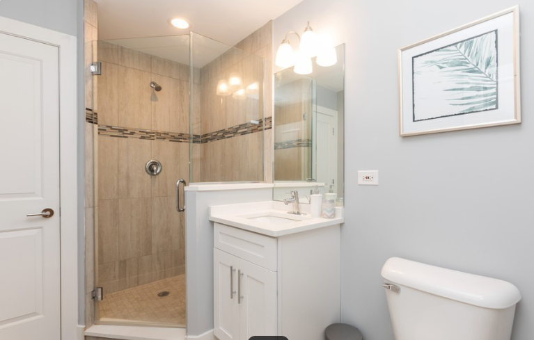Foto principal - 4714 S Calumet Ave