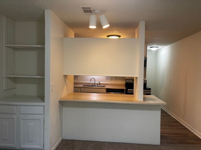 Foto del edificio - 3 Bedroom 2 Bath