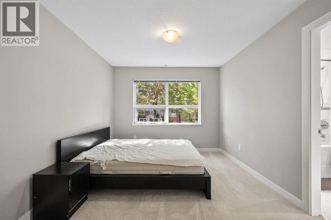 Building Photo - 6800 Eckersley Rd