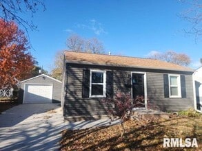 Building Photo - 240 5th St E