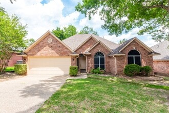 Building Photo - 5716 Bostick Dr