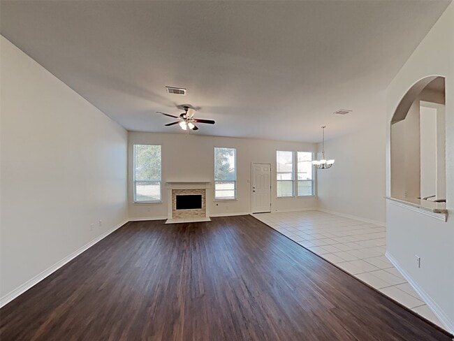 Foto del edificio - 2204 Perkins Crossing Dr