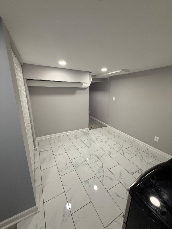 Building Photo - 2100 Ashburton St