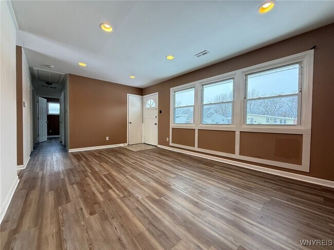 Foto del edificio - 52 Carol Ln