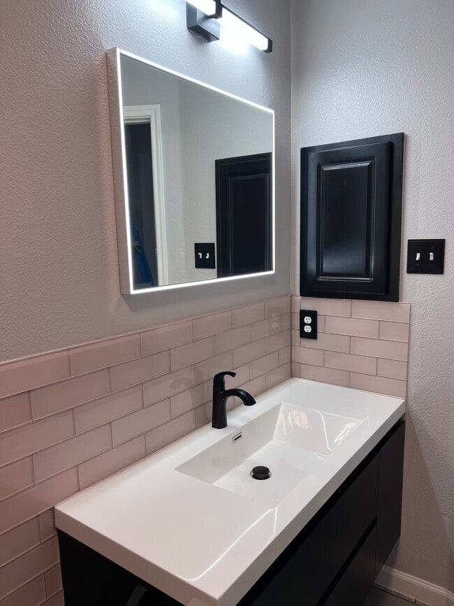 Building Photo - 2806 Dove Tree Dr