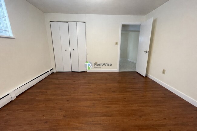 Building Photo - 71 Colborne Rd