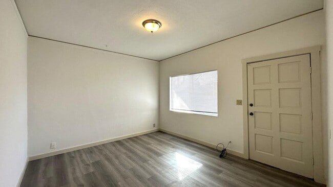 Building Photo - 1436 Ford Ave