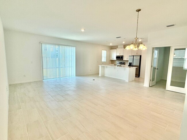 Building Photo - Step into style – Lease this 4Bed gem in D...