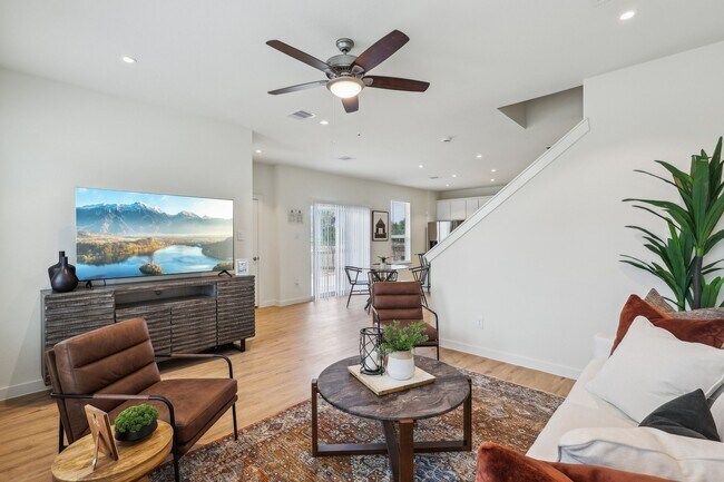 Foto del edificio - 615 Canvas Ave