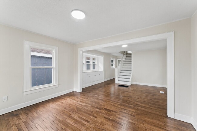 Building Photo - LIMITED-TIME SPECIAL: Get Your First Full Month of Rent FREE!   Don't miss this incredible move-i...