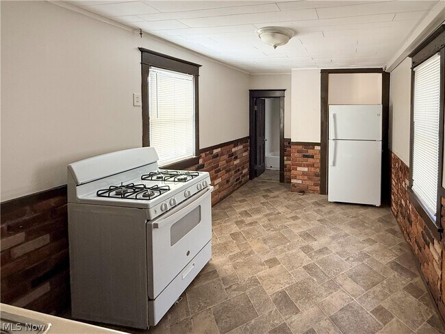 Foto del edificio - 3672 E 48th St