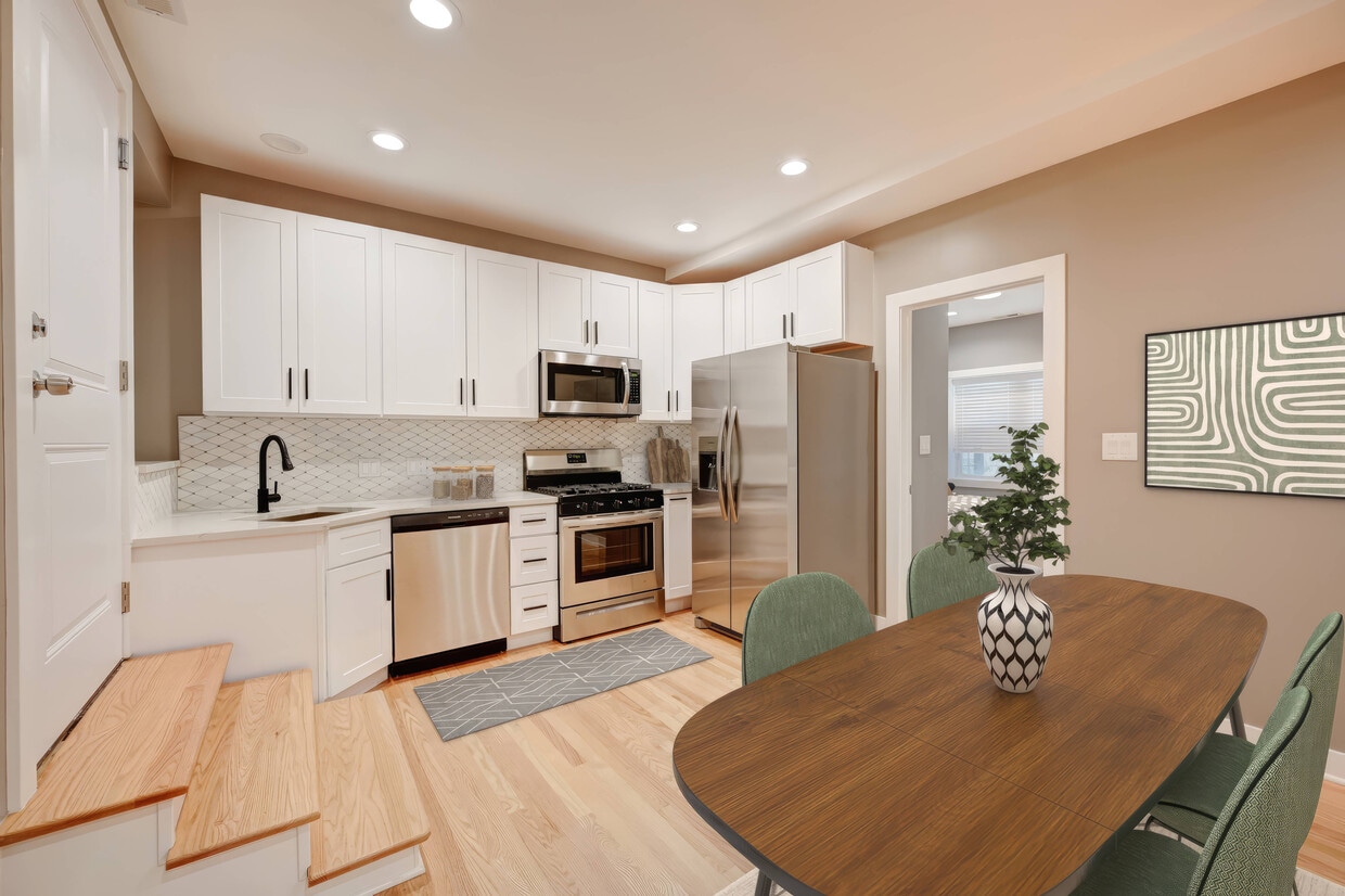 Foto principal - 1430 N Maplewood Ave
