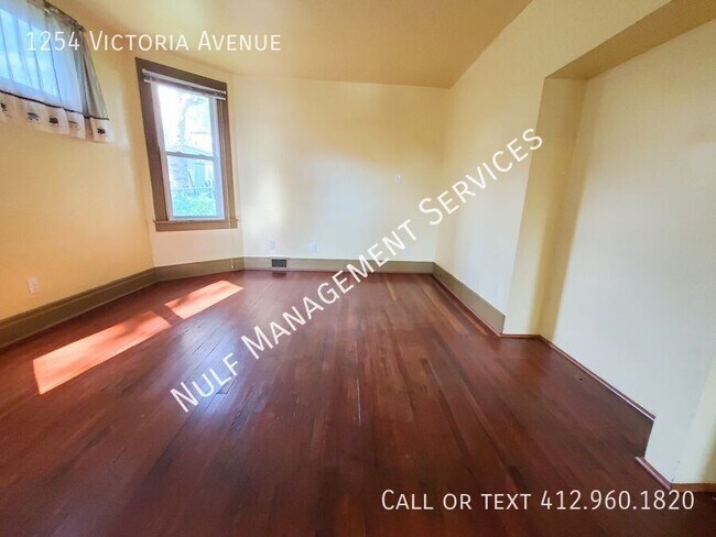 Foto del edificio - 1254 Victoria Ave