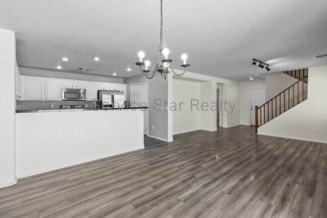 Foto del edificio - 3923 E Kent Ave
