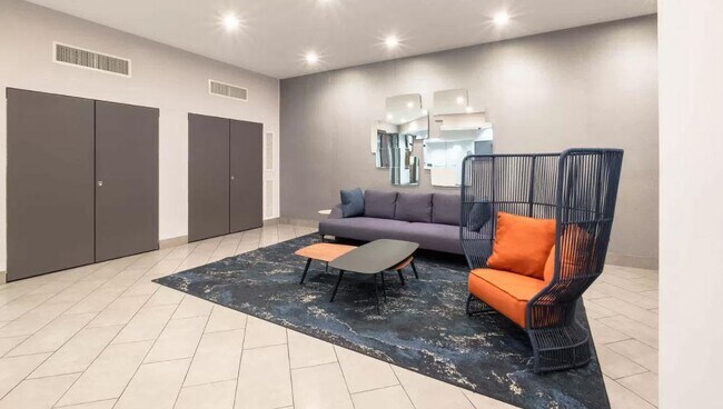 Foto del edificio - 228 W 71st St