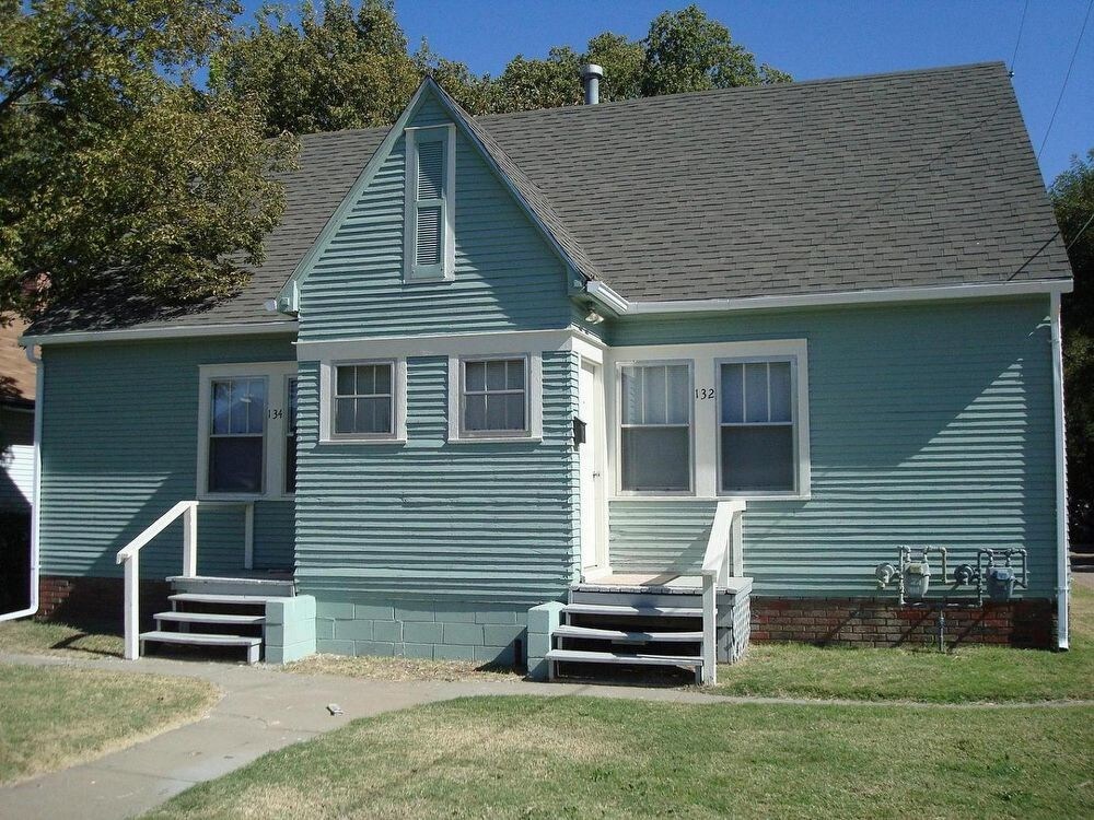 Primary Photo - 134 N Ohio
