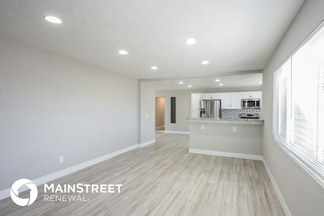 Building Photo - 9320 Ellen Ct