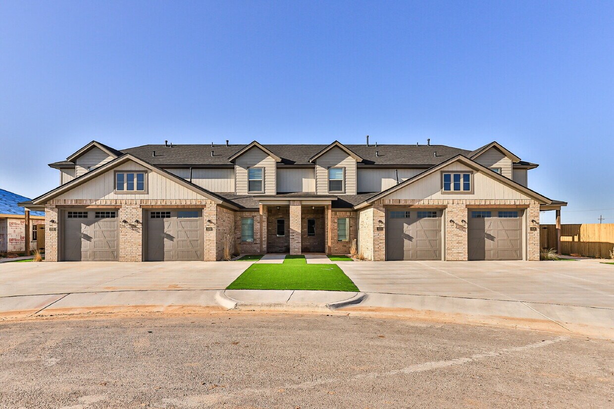 Primary Photo - Like-New Modern Townhomes in Cooper ISD!