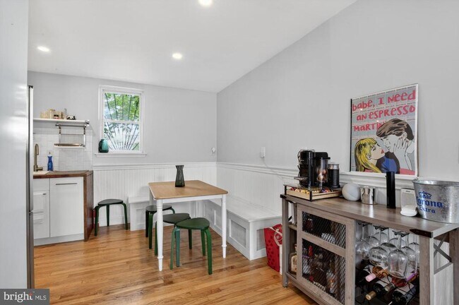 Foto del edificio - 874 N 4th St