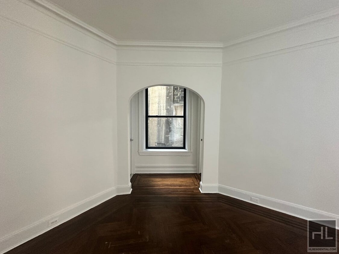 Primary Photo - WEST 72 STREET